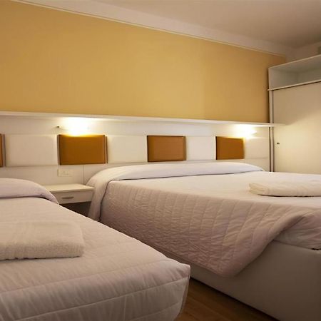 Hotel Gioiosa Cesenatico Exteriör bild