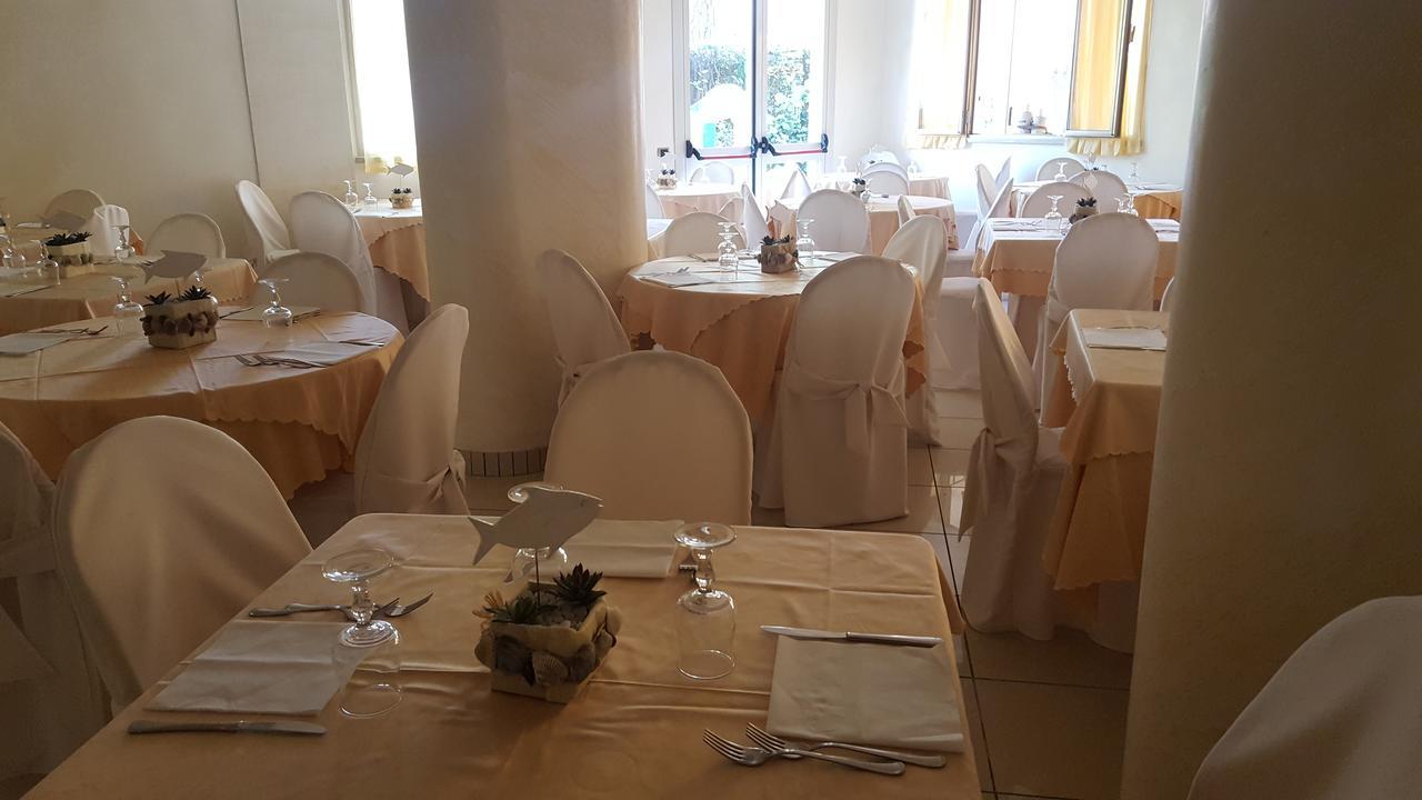 Hotel Gioiosa Cesenatico Exteriör bild